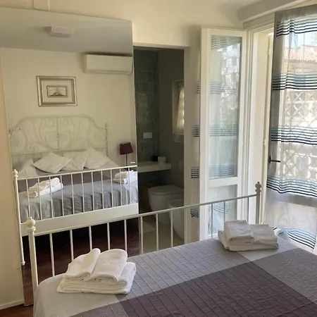 Mariella Apartment Pesaro